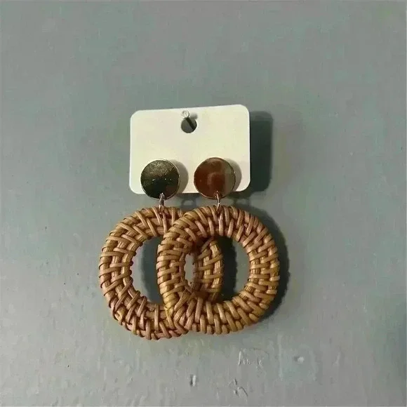 B1G1 Wooden Dangle Earrings with Circular Weave Gold Round 5.8cm - Picture 1 of 2